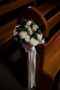White pew posy